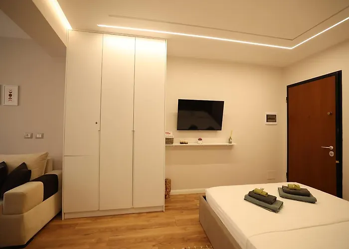Arkle 7 * Tirana